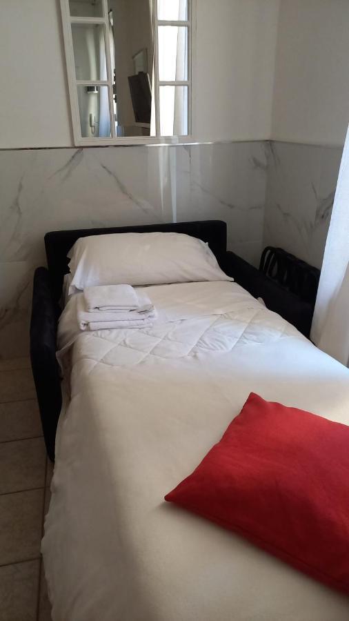 1-Tourist House Bologna-Cefalonia - Self Check-In المظهر الخارجي الصورة